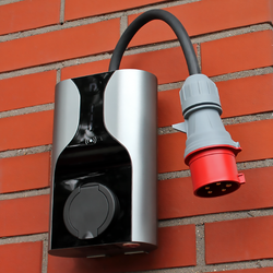 NORA Smart EV charger + adaptery